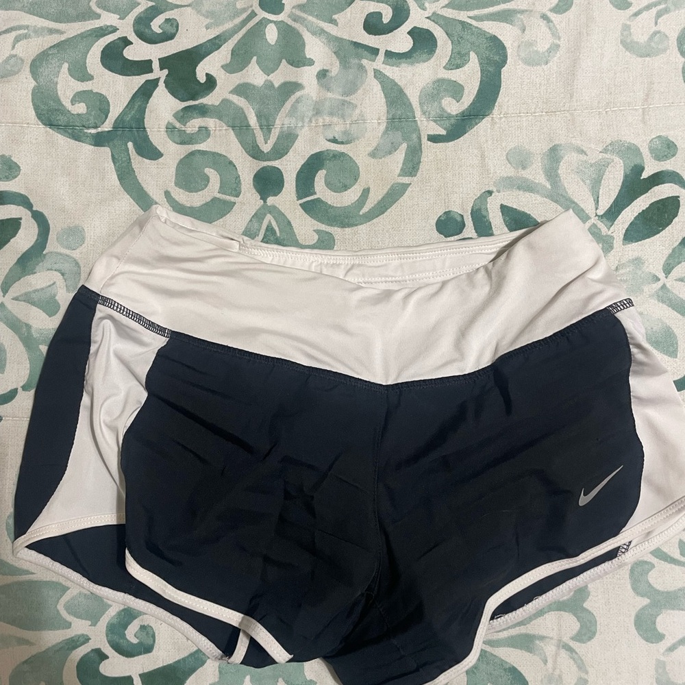Nike XS Women's Black and White Athletic Shorts